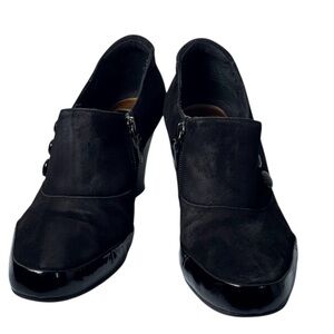Clarks Artisan Black Leather Upper 3” Ankle Booties side Zipper - Size 8.5M USA